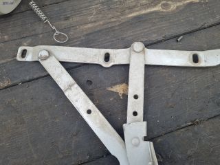 bontott MERCEDES-BENZ VITO Motorháztető Bal Zsanér