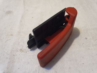 bontott MERCEDES-BENZ VITO Motorháztető Nyitó Kar / Gomb