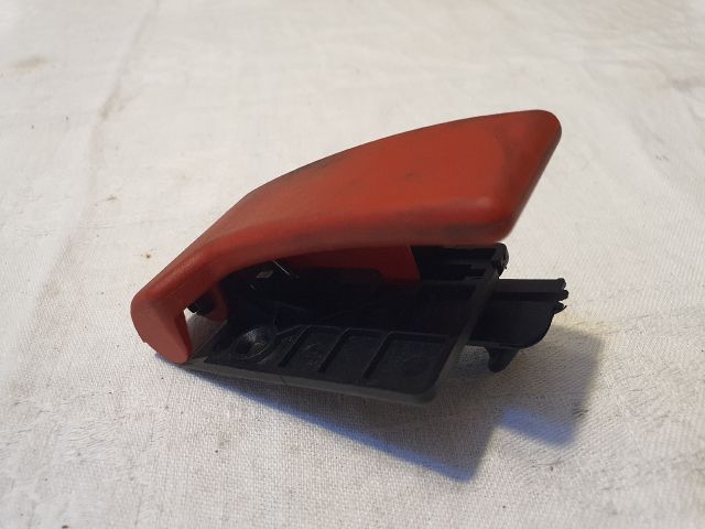 bontott MERCEDES-BENZ VITO Motorháztető Nyitó Kar / Gomb