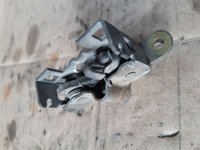 bontott MERCEDES-BENZ VITO Motorháztető Zárszerkezet