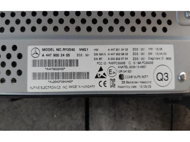 bontott MERCEDES-BENZ VITO Navigációs Fejegység