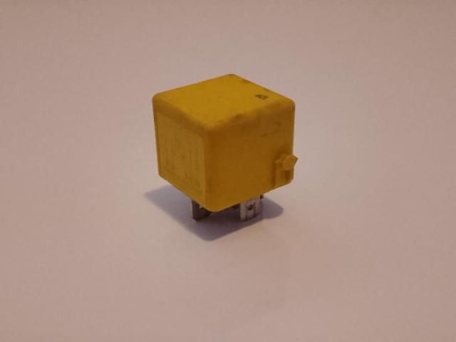 bontott MERCEDES-BENZ VITO Relé