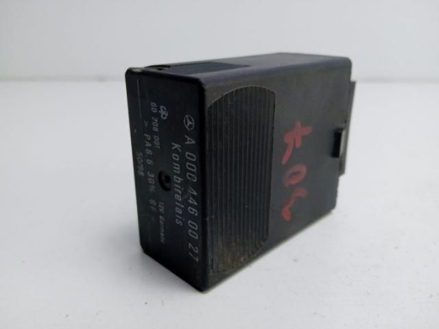 bontott MERCEDES-BENZ VITO Relé