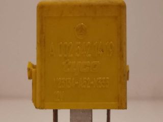 bontott MERCEDES-BENZ VITO Relé