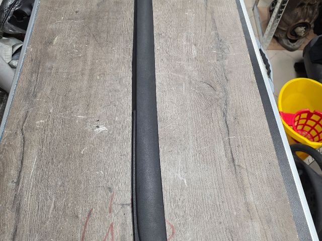 bontott MERCEDES-BENZ VITO Szélvédő Takaró