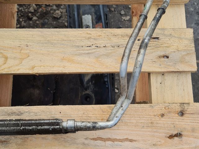 bontott MERCEDES-BENZ VITO Szervó Olajhűtő