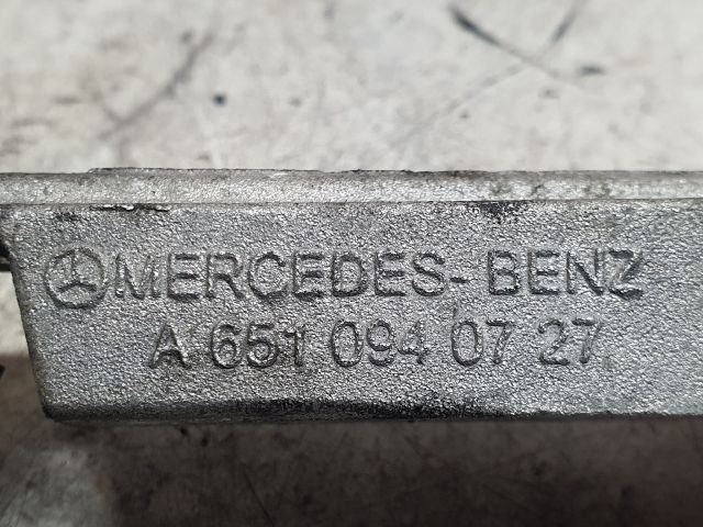 bontott MERCEDES-BENZ VITO Tartó Bak