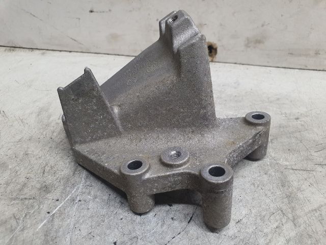 bontott MERCEDES-BENZ VITO Tartó Bak