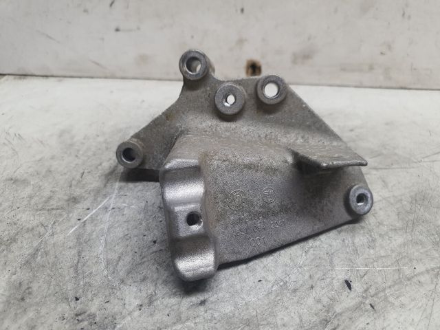 bontott MERCEDES-BENZ VITO Tartó Bak