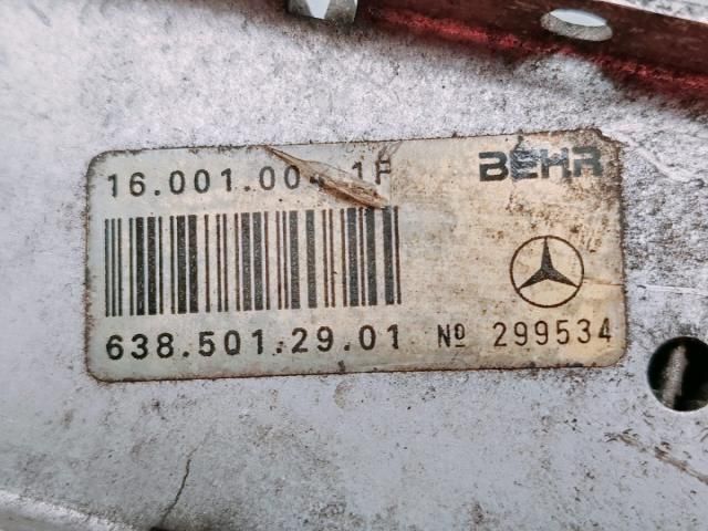 bontott MERCEDES-BENZ VITO Vízhűtő Radiátor Tartó