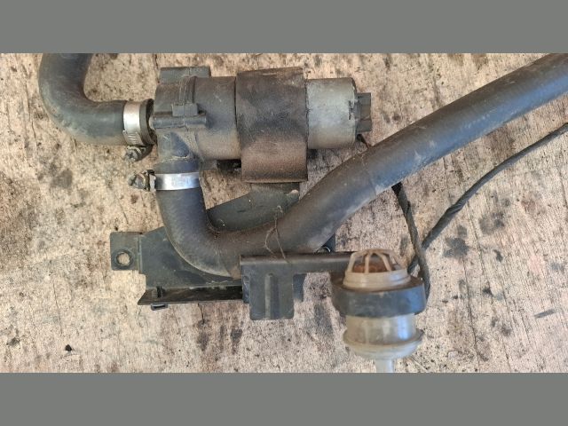 bontott MERCEDES-BENZ VITO Vízpumpa Dörzskerék (Elektromos)