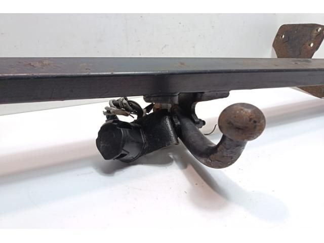 bontott MERCEDES-BENZ VITO Vonóhorog