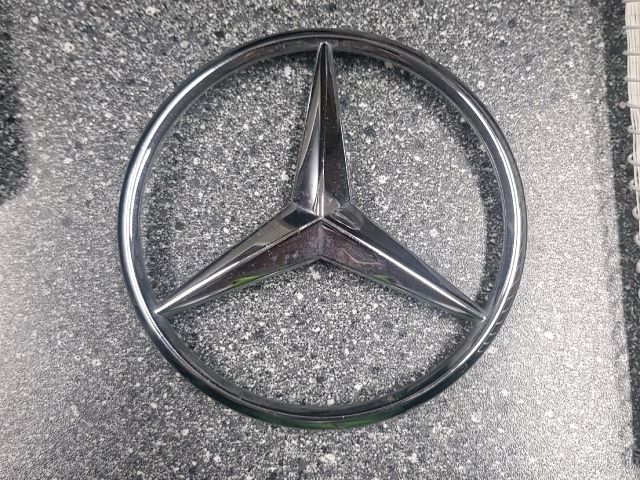 bontott MERCEDES-BENZ X-CLASS Hátsó Embléma