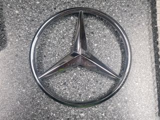 bontott MERCEDES-BENZ X-CLASS Hátsó Embléma