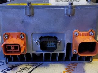 bontott MG HS Akkumulátor Töltő