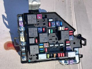 bontott MG HS Biztosítéktábla Motortér