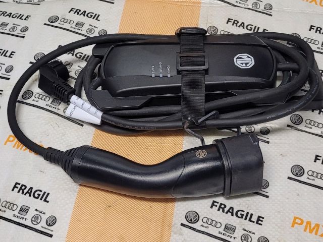 bontott MG HS Hybrid Akkumulátor Töltő