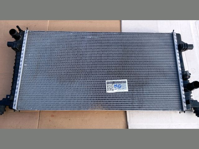 bontott MG HS Vízhűtő Radiátor (Klímás)