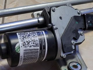 bontott MG HS Első Ablaktörlő Szerkezet Motorral