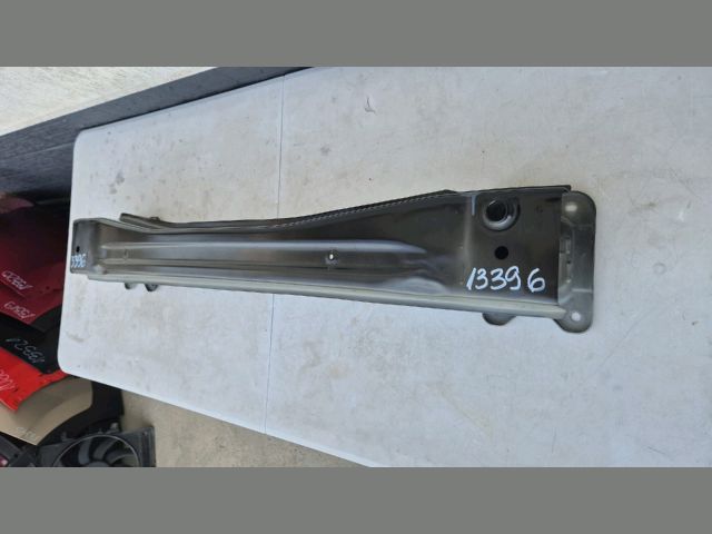 bontott MG HS Hátsó Lökhárító Merevítő (Fém)