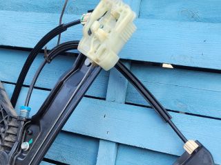 bontott MG HS Jobb első Ablakemelő Szerkezet (Elektromos)