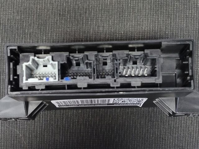 bontott MG HS Komfort Elektronika