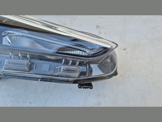 bontott MG MG 3 Jobb Fényszóró