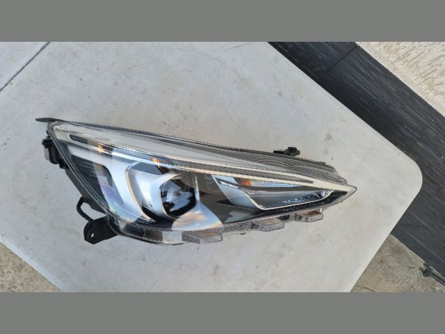 bontott MG MG 3 Jobb Fényszóró