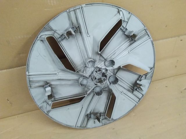 bontott MG MG Dísztárcsa (1 db)