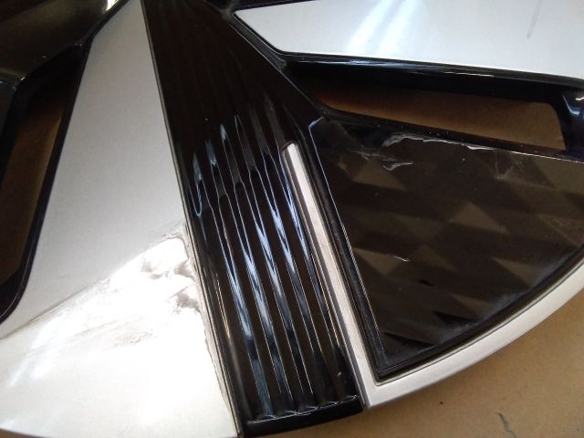 bontott MG MG Dísztárcsa (1 db)