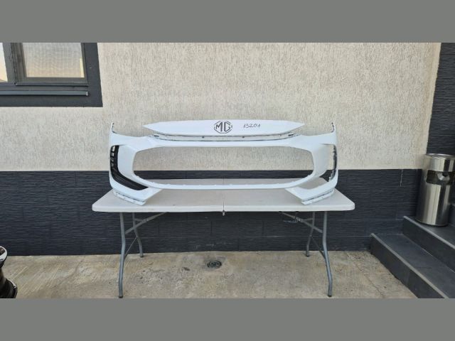 bontott MG MG Első Lökhárító (Üresen)