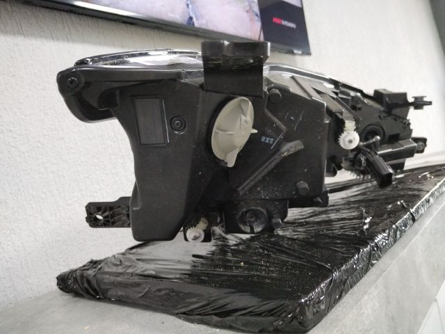 bontott MG MG4 EV Bal Fényszóró