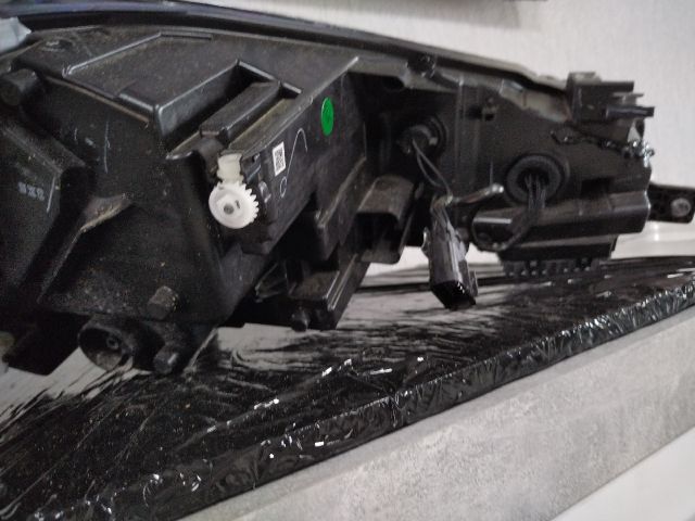 bontott MG MG4 EV Bal Fényszóró