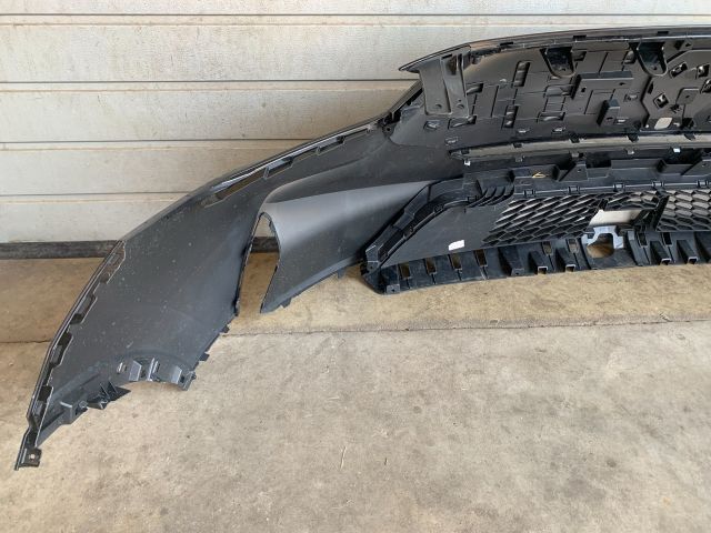 bontott MG MG4 EV Első Lökhárító (Üresen)