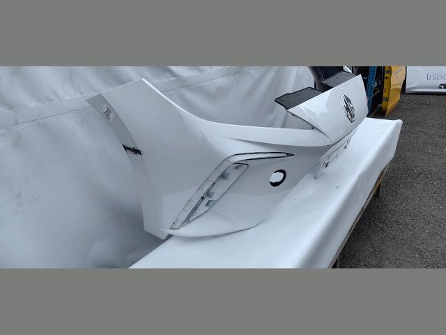 bontott MG MG4 EV Első Lökhárító (Üresen)