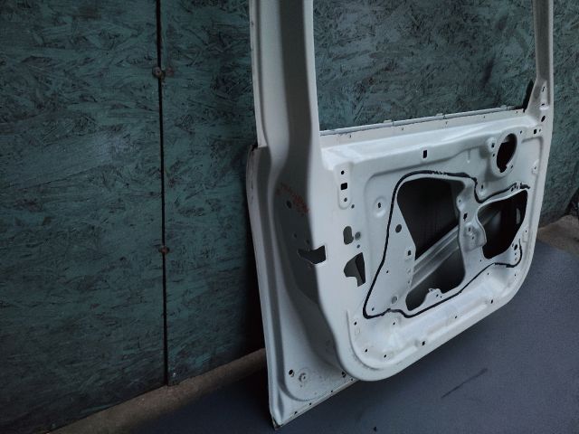 bontott MINI CLUBMAN Bal első Ajtó (Üres lemez)