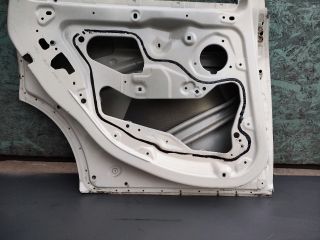 bontott MINI CLUBMAN Bal hátsó Ajtó (Üres lemez)