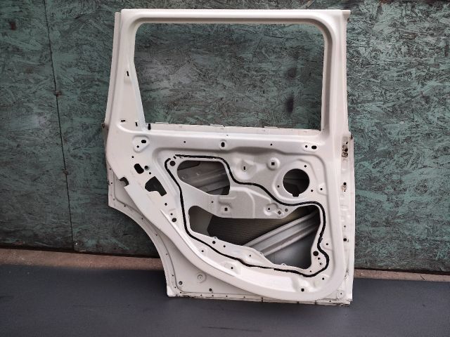 bontott MINI CLUBMAN Bal hátsó Ajtó (Üres lemez)