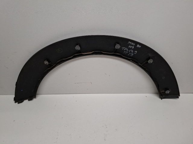 bontott MINI CLUBMAN Bal hátsó Sárvédő Szélesítő