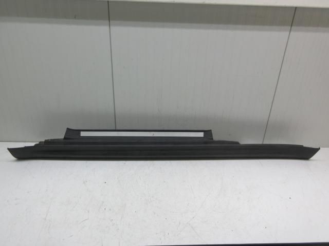 bontott MINI CLUBMAN Bal Küszöb Légterelő