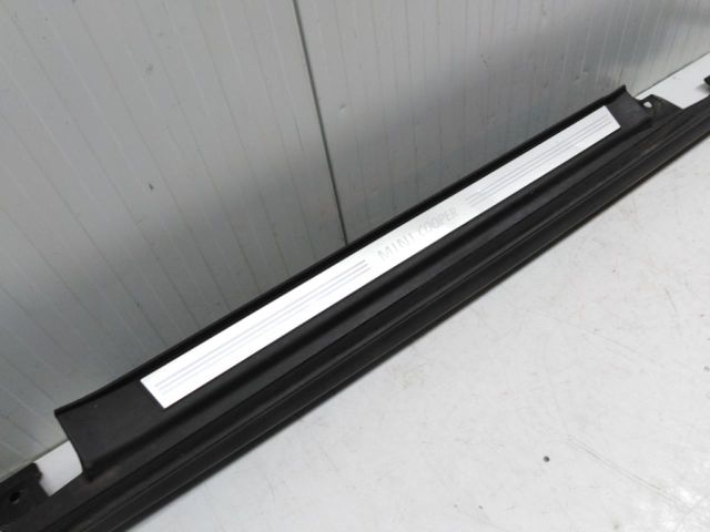 bontott MINI CLUBMAN Bal Küszöb Légterelő