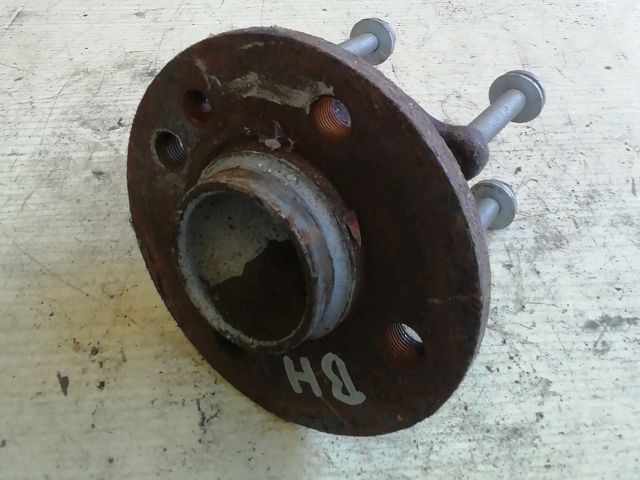 bontott MINI CLUBMAN Bal hátsó Kerékagy