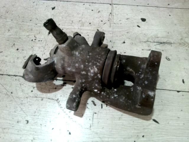 bontott MINI CLUBMAN Jobb hátsó Féknyereg Munkahengerrel