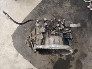 bontott MINI CLUBMAN Váltó (Mechanikus)
