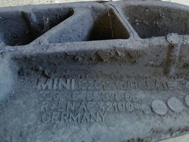 bontott MINI CLUBMAN Jobb hátsó Csonkállvány