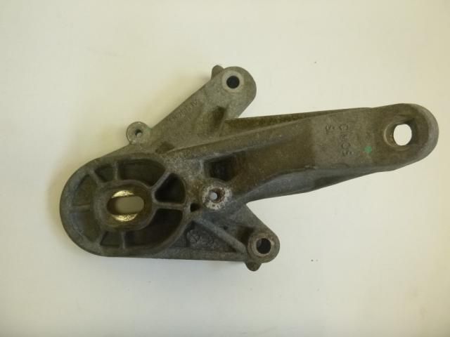 bontott MINI CLUBMAN Váltó Tartó Bak (Pozíciófüggetlen)