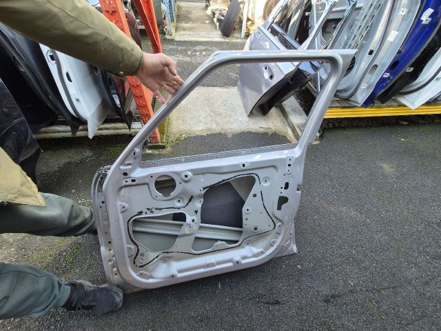 bontott MINI CLUBMAN Jobb első Ajtó (Üres lemez)