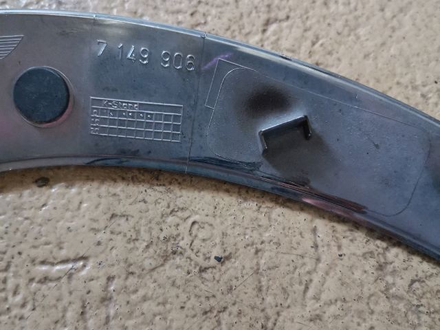 bontott MINI CLUBMAN Jobb Fényszóró Lámpakeret