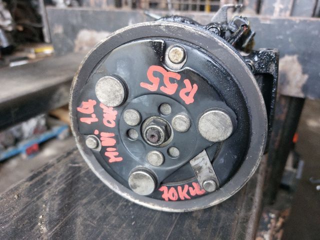 bontott MINI CLUBMAN Klímakompresszor