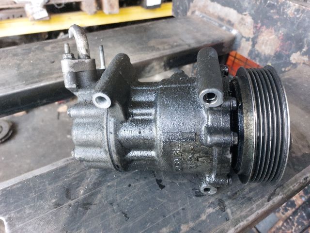 bontott MINI CLUBMAN Klímakompresszor